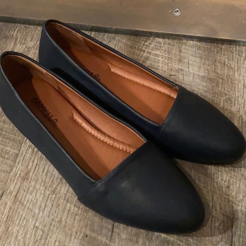 Marbella vegan leather flat